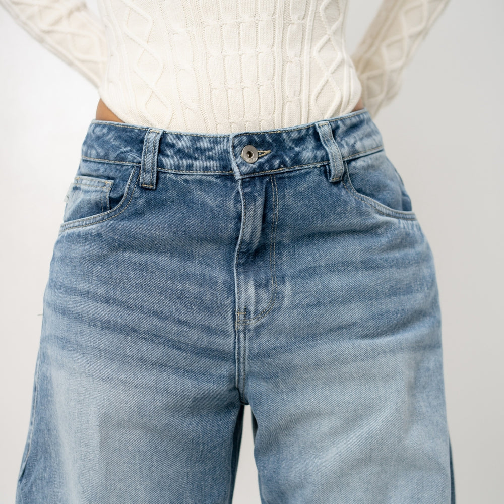 
                      
                        Women's Mid Rise Flare Alien Jeans  BLUE 
                      
                    