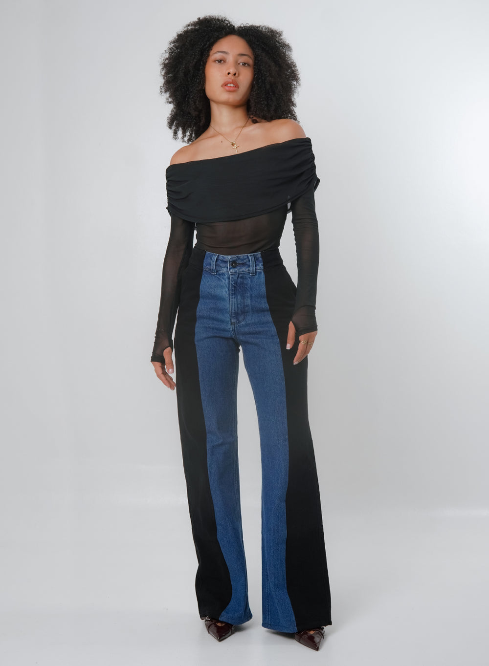 Women's Mid Rise Straight Alien Jeans