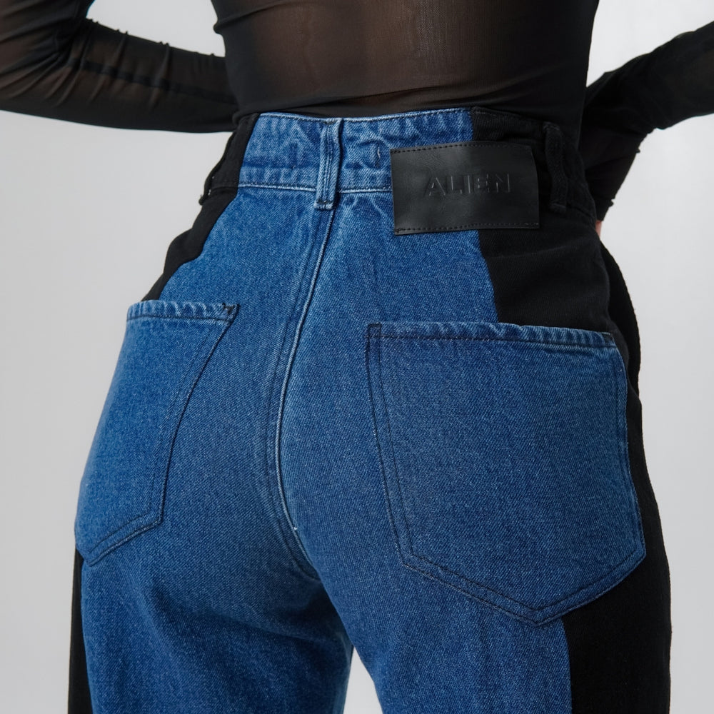 
                      
                        Women's Mid Rise Straight Jeans
                      
                    