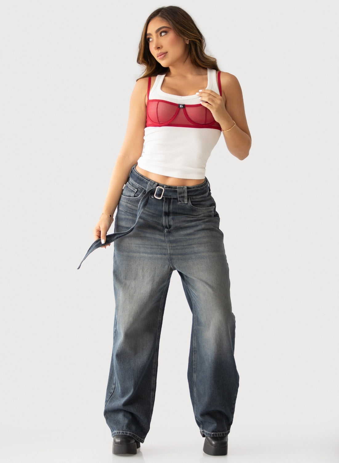 Alien Jenas Women's Low Waist Barrel Jeans Cololmbia