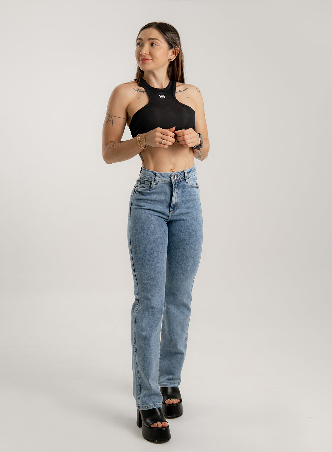 Mid Rise Mom Straight Jeans