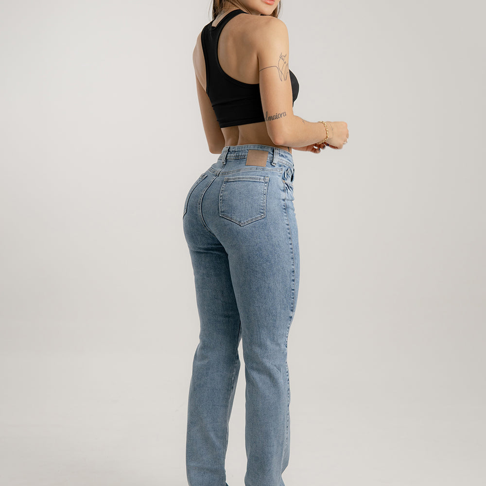 Mid Rise Mom Straight Jeans