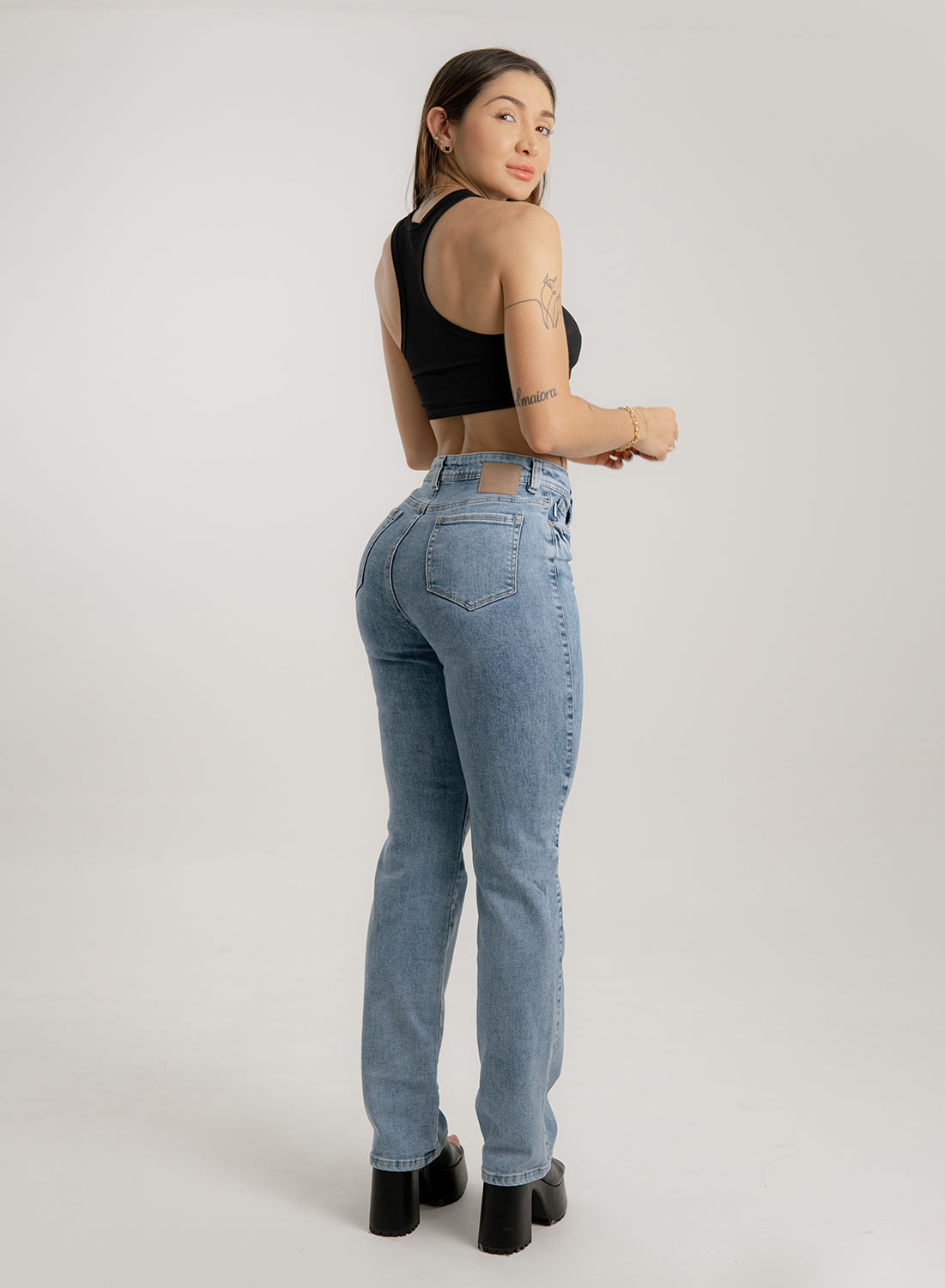 Mid Rise Mom Straight Jeans