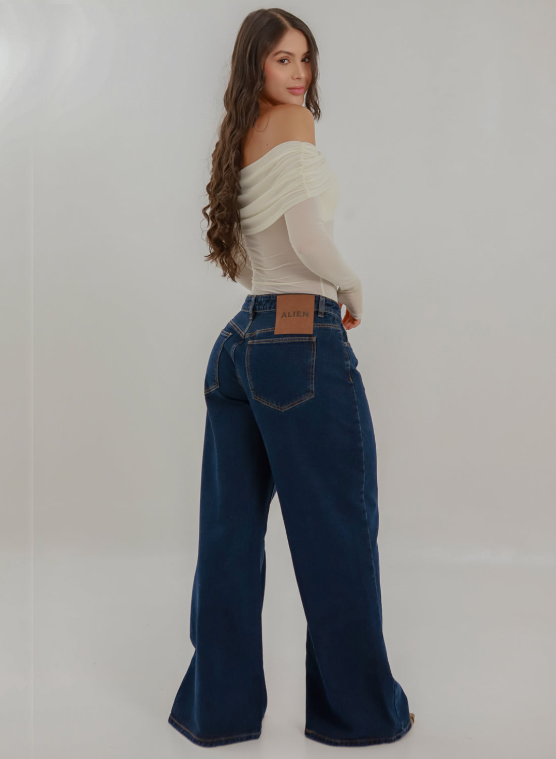 Women's Low Rise Wide Leg Jeans