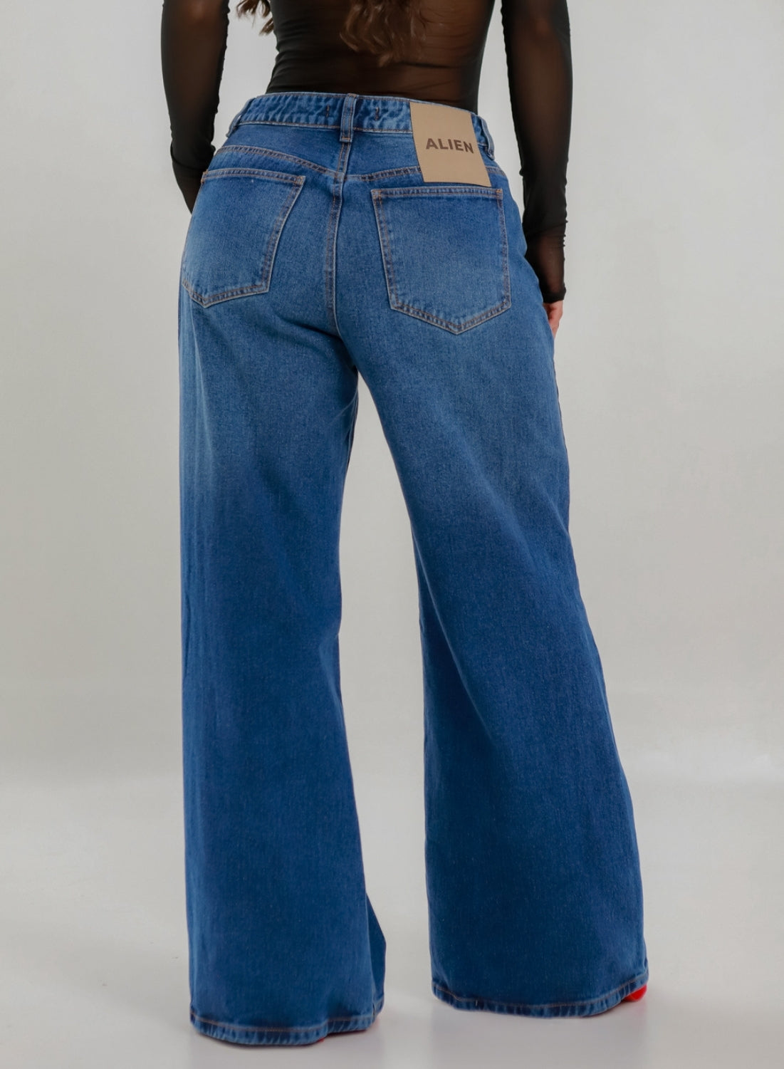 Cora 20 - Women's Low Rise Wide Leg Jeans