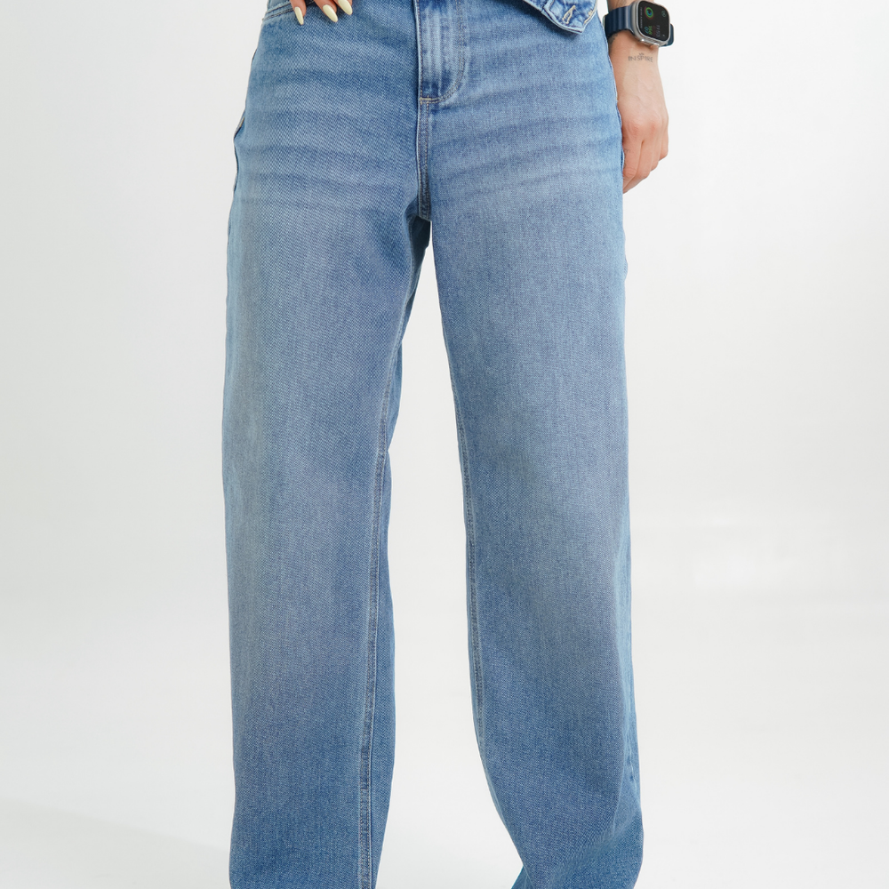 
                      
                        Daiquiri - Women's Low Rise Straight (Tailored) Jeans
                      
                    