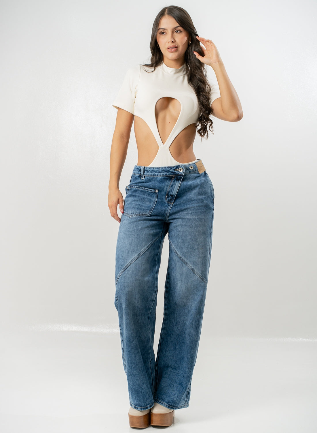 Women's Low Rise Barrel Jeans
