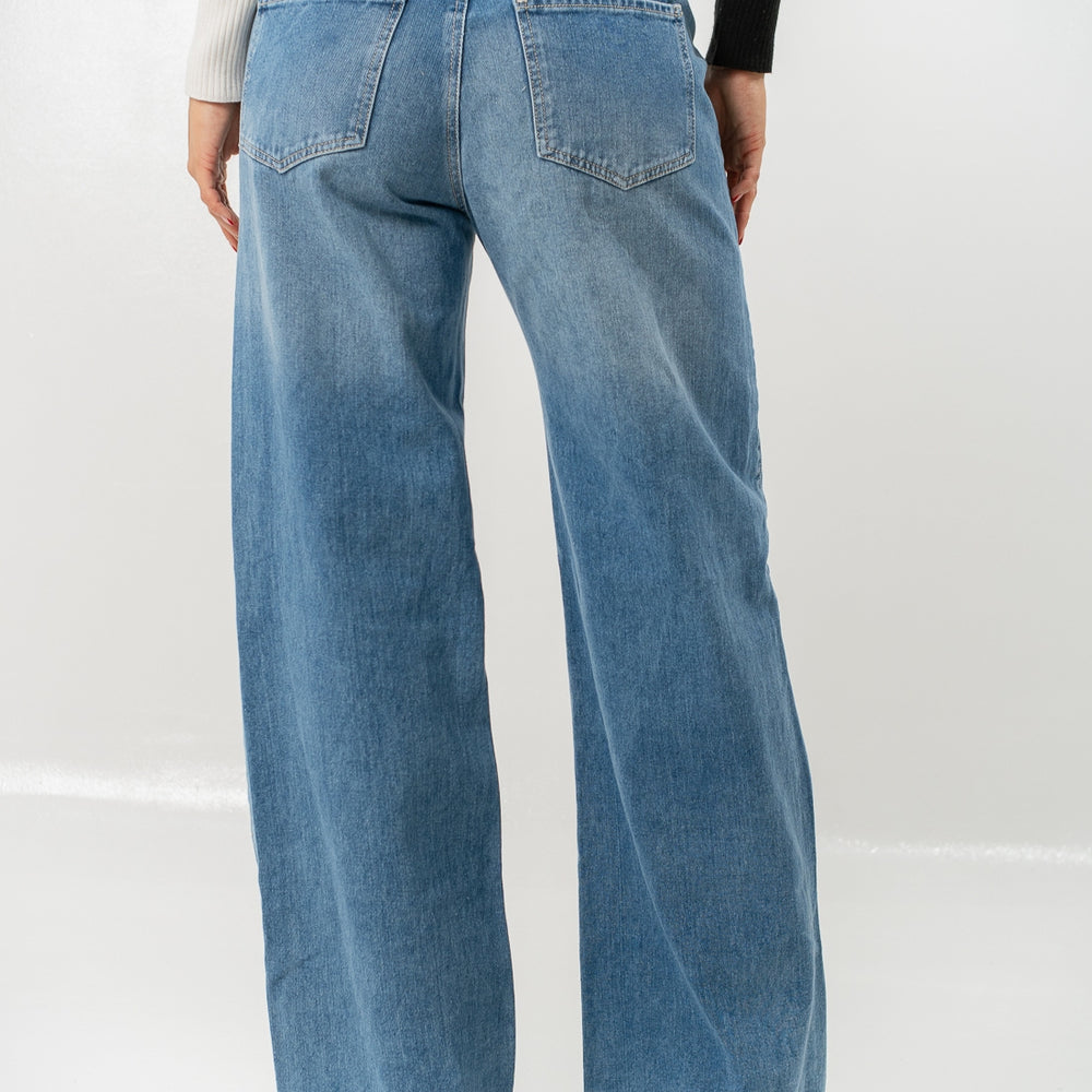 
                      
                        Women's Low Rise Barrel Jeans
                      
                    
