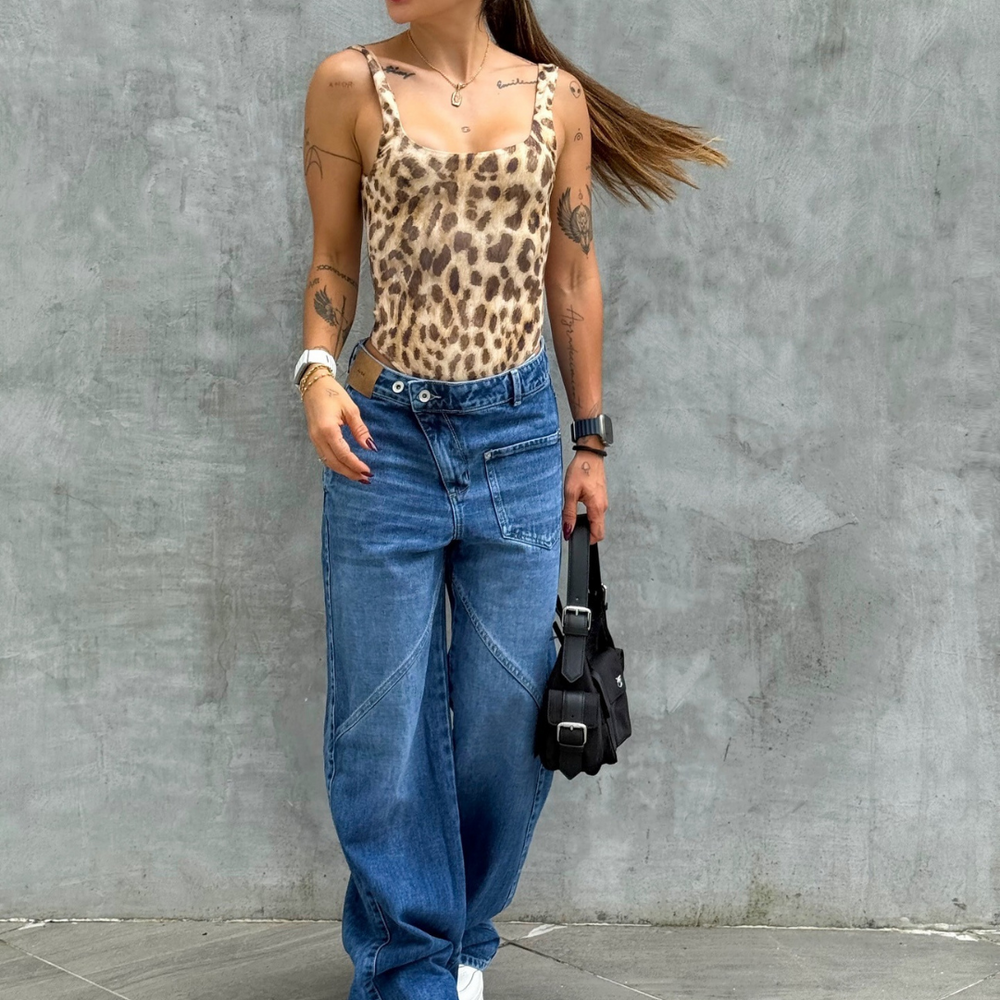 MID BLUE ALIEN BARREL JEANS