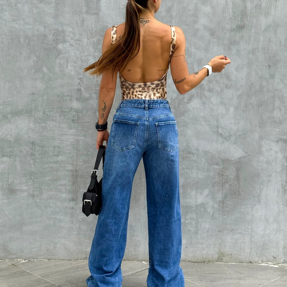 MID BLUE ALIEN BARREL JEANS