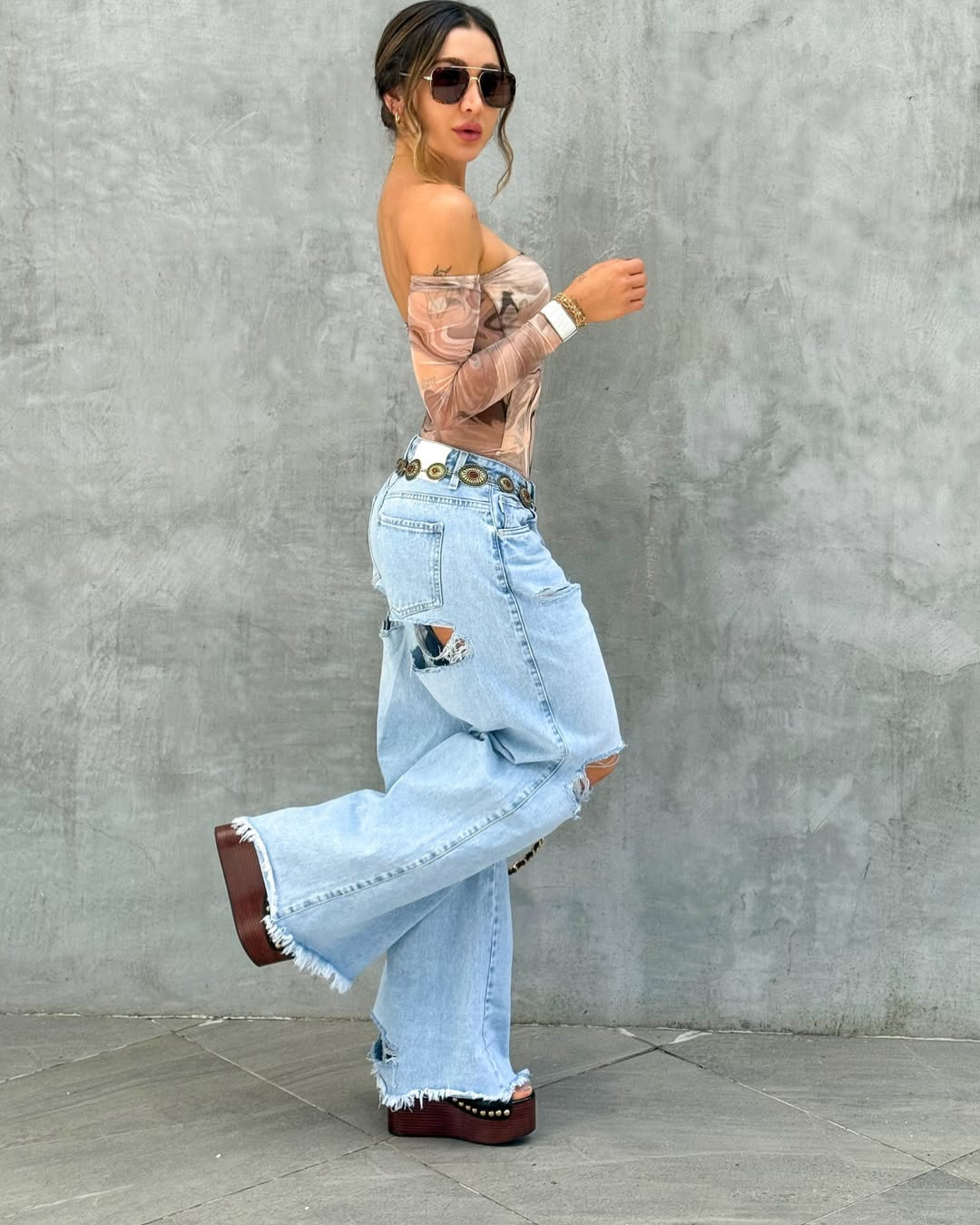 alien jeans wide leg