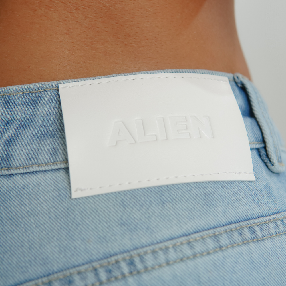 
                      
                        Women's Low Rise Bagg Light Blue Jeans
                      
                    