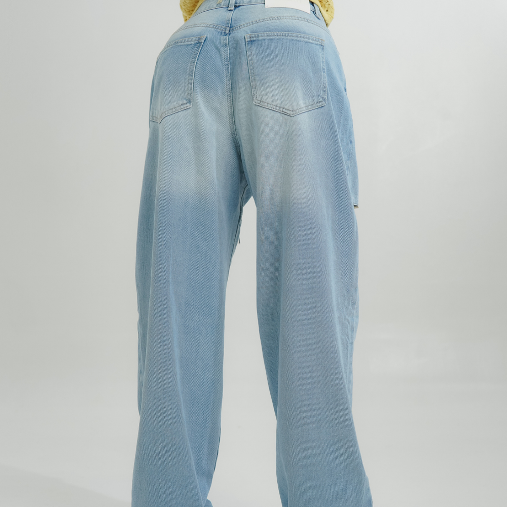 
                      
                        Women's Low Rise Bagg Light Blue Jeans
                      
                    
