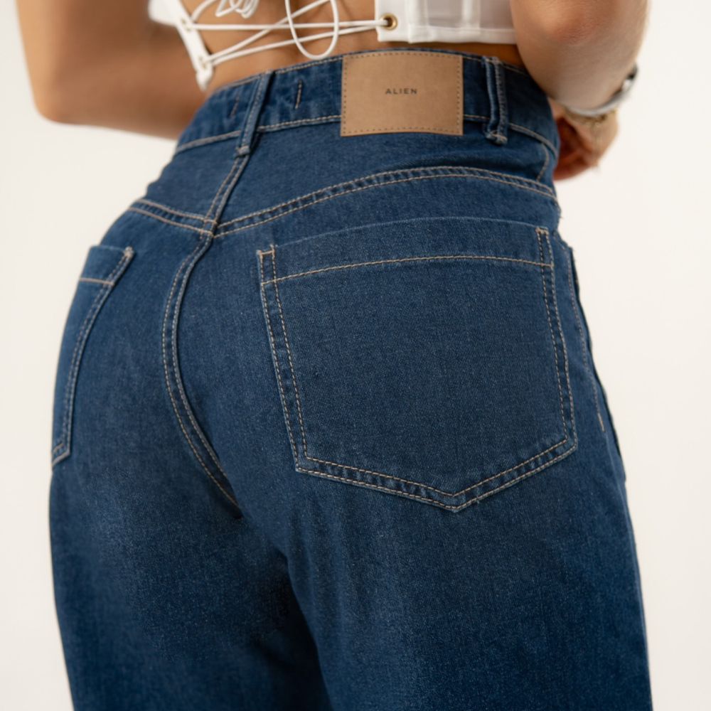 
                      
                        Women's High Rise Straight Cropped Jeans dark blue alien jeans
                      
                    