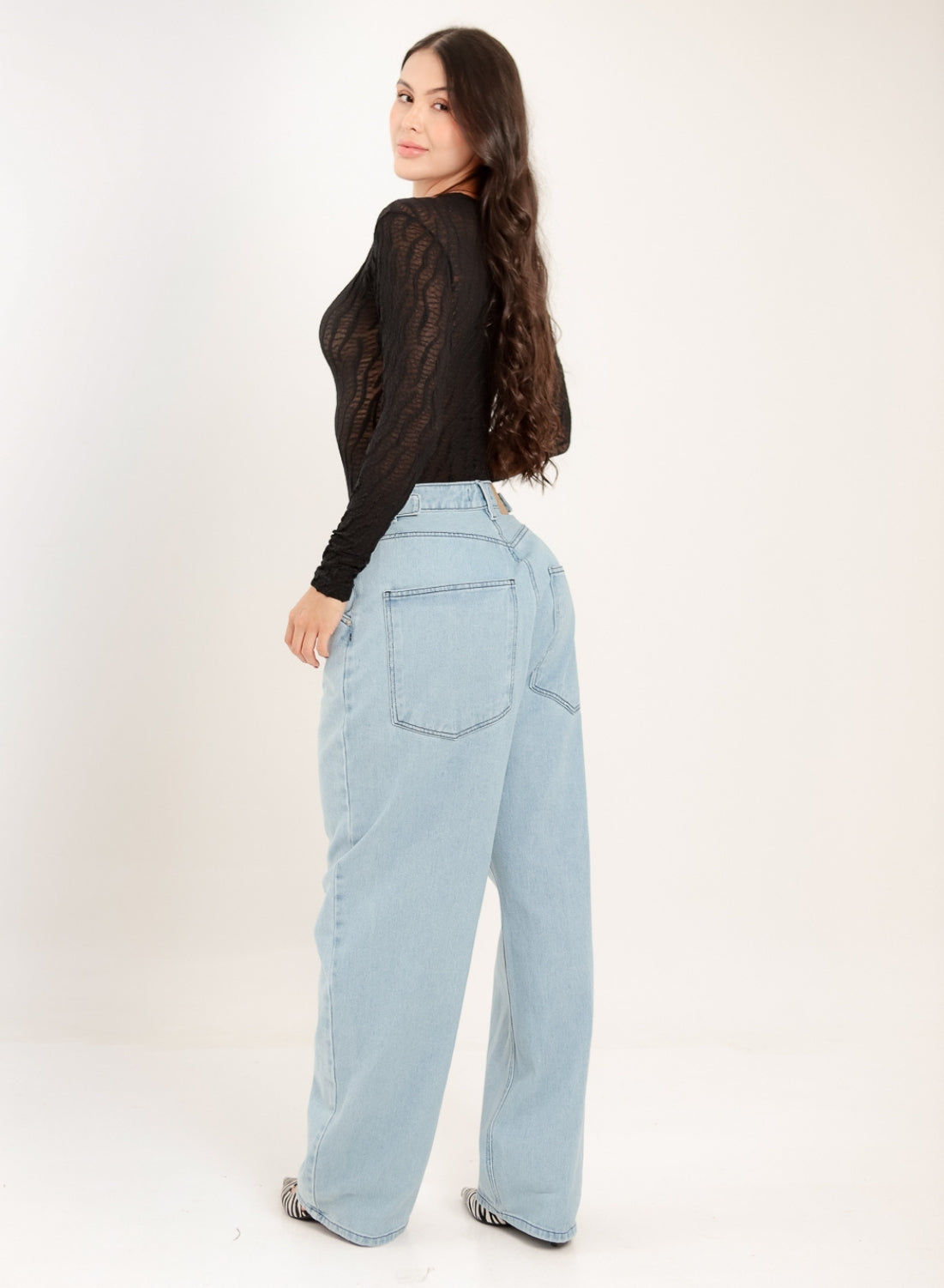 King 2 - Women's Low Waist Barrel Jeans