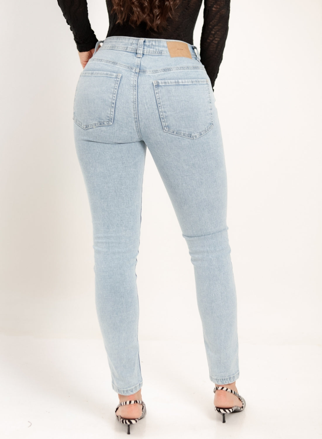 Lima 1 - Women's Medium Rise Skinny Jeans