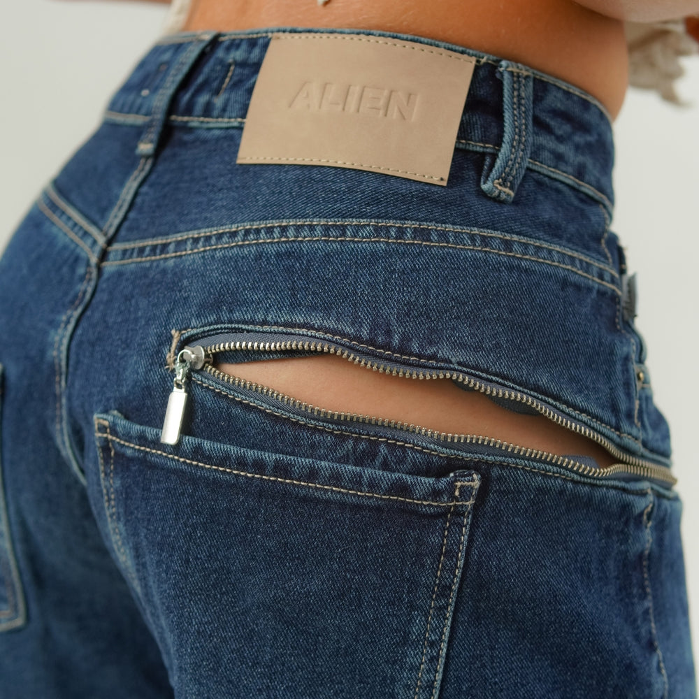 
                      
                        Women's Mid Waist Baggy Dark blue Jeans
                      
                    
