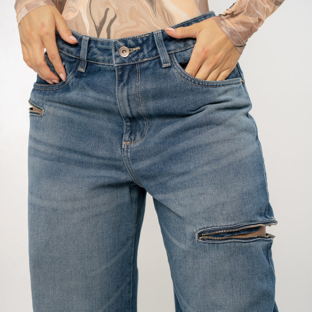 
                      
                        Women's Mid Waist Baggy Jeans
                      
                    