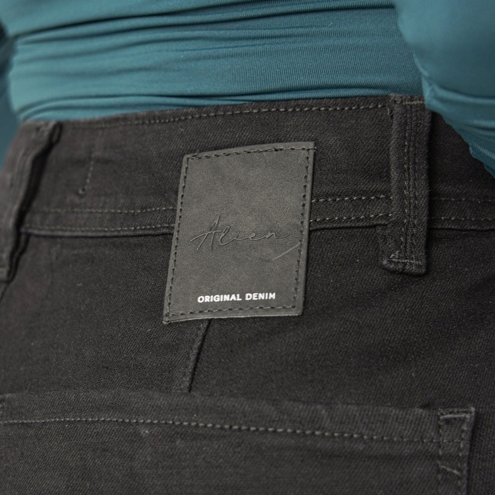 
                      
                        Montreal - Women's High Rise Skinny Jeans
                      
                    