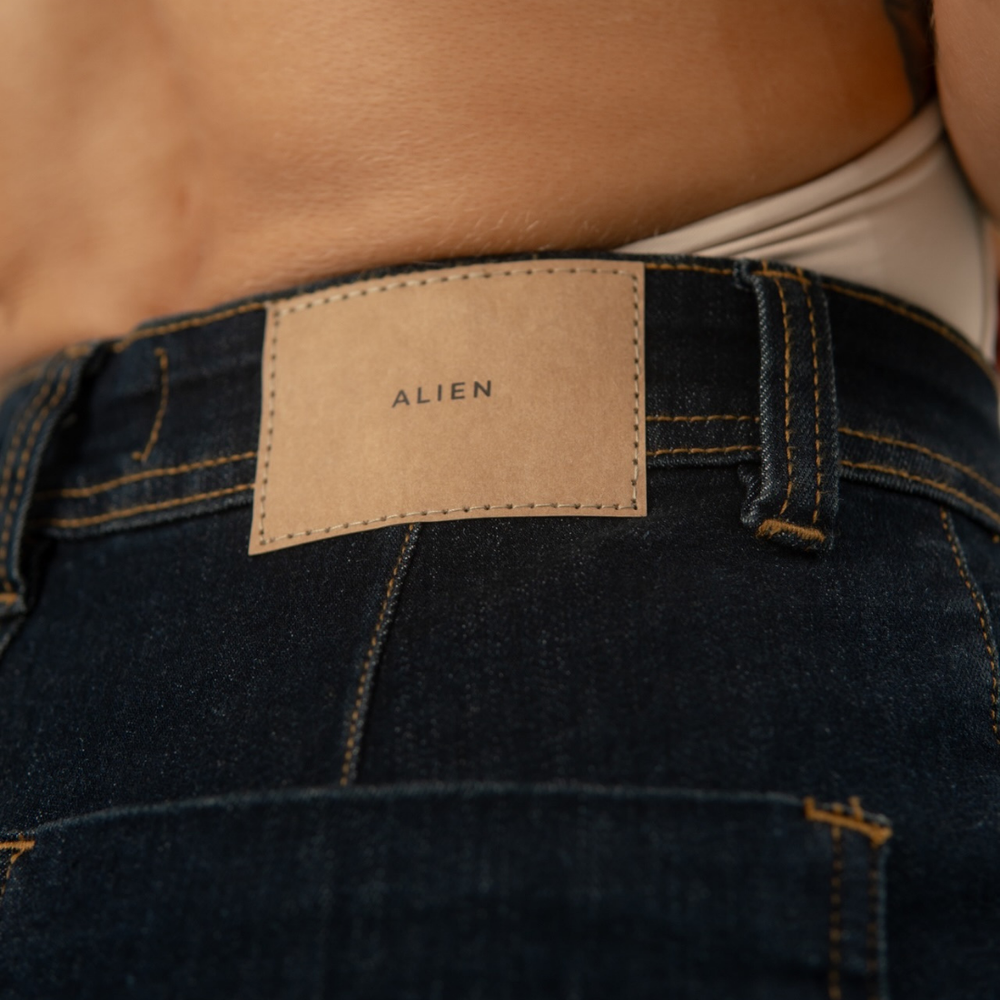 
                      
                        Women's Classic Mom Flare Jeans dark blue alien jeans
                      
                    