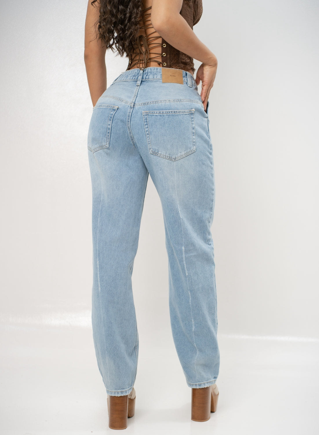 Women's Low Rise Straight (Tailored) Jeans