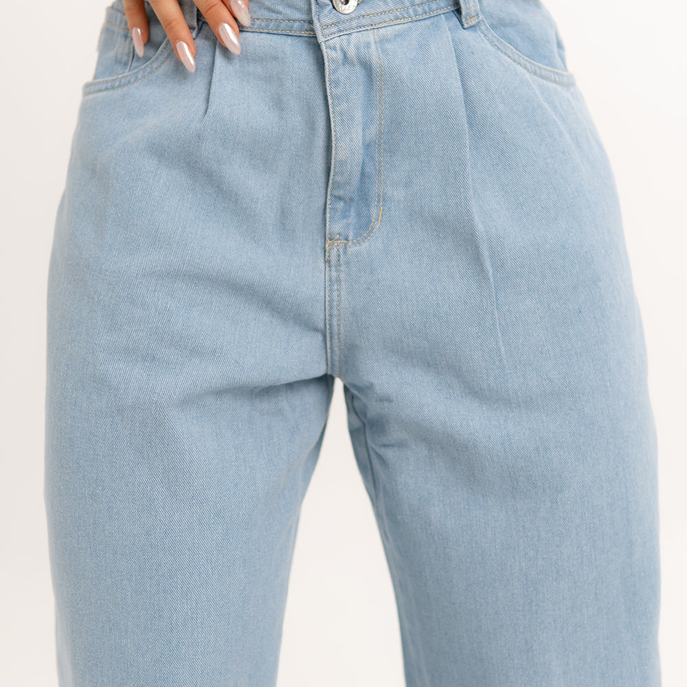 
                      
                        BAGGY WDE LEG JEANS
                      
                    