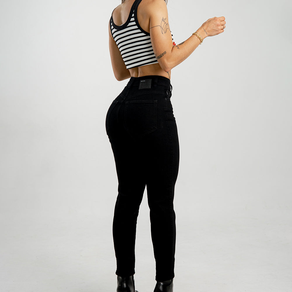 Black High Rise Mom Jeans