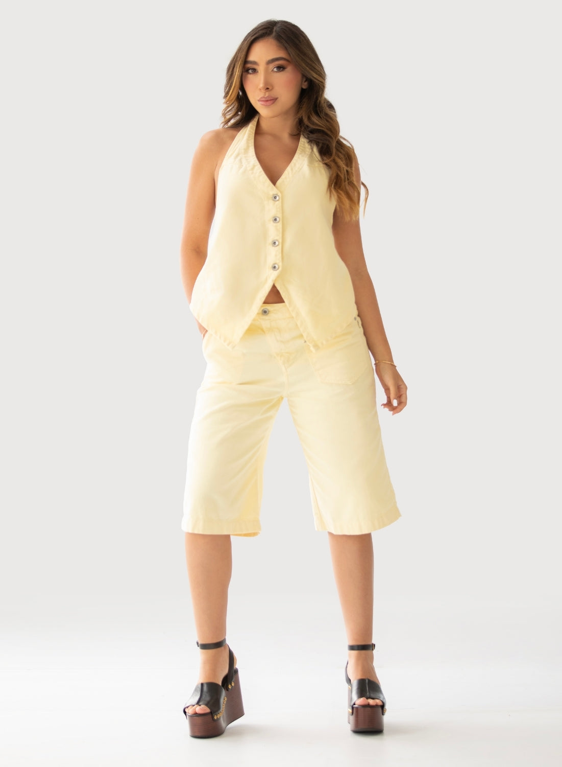  Yellow  Women’s Mid Rise Jorts alien jeans colombia