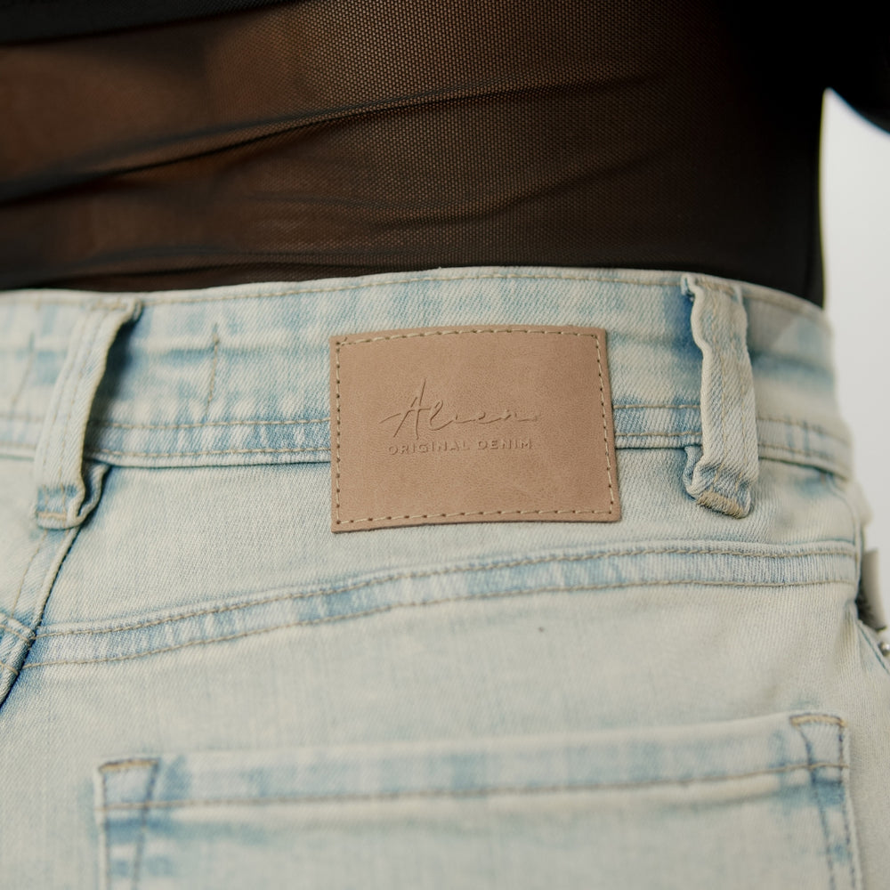 
                      
                        Women's High Rise Bootcut Jeans
                      
                    