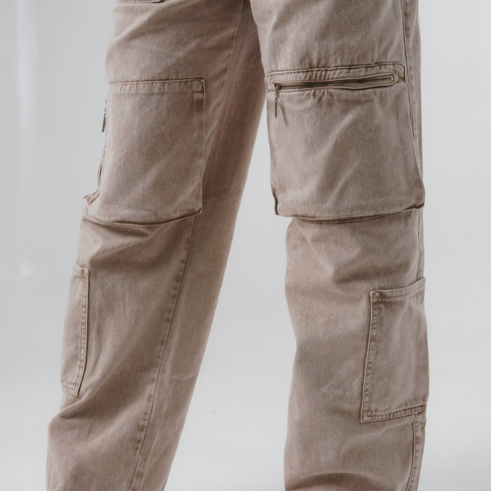 
                      
                        Women's Low Rise Cargo Alien Jeans
                      
                    