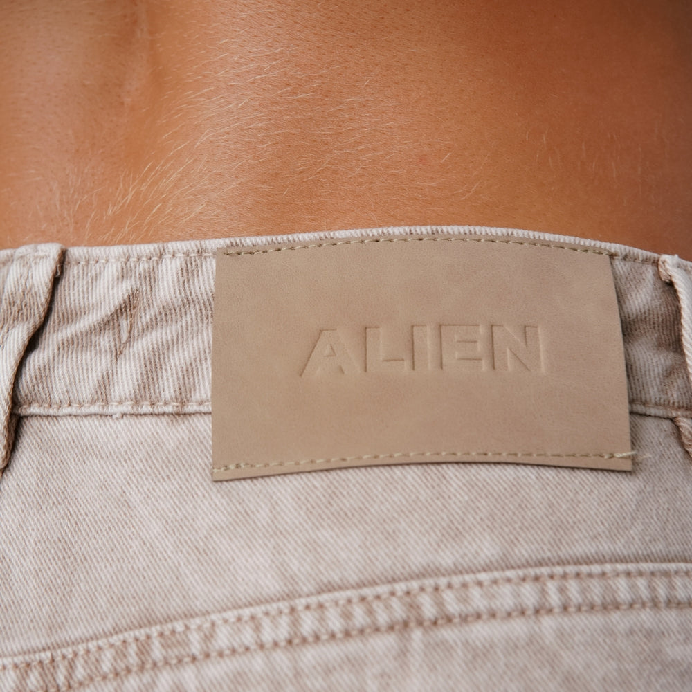 
                      
                        Women's Low Rise Cargo Alien Jeans
                      
                    