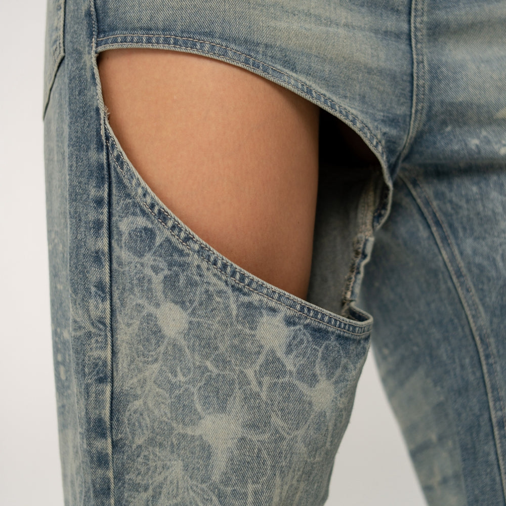 
                      
                        Women's Low Rise Barrel ALIEN Jeans
                      
                    