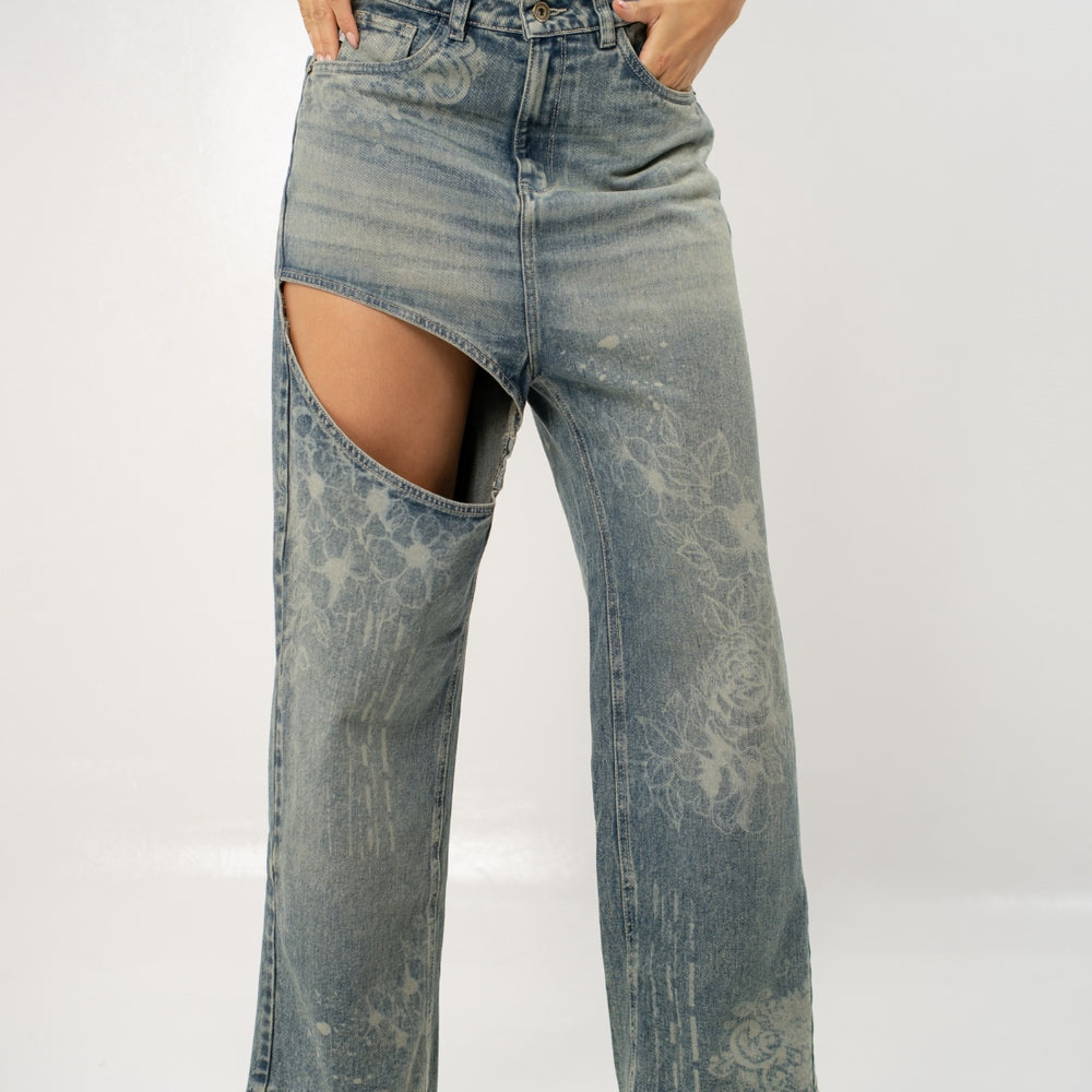 
                      
                        Women's Low Rise Barrel ALIEN Jeans
                      
                    
