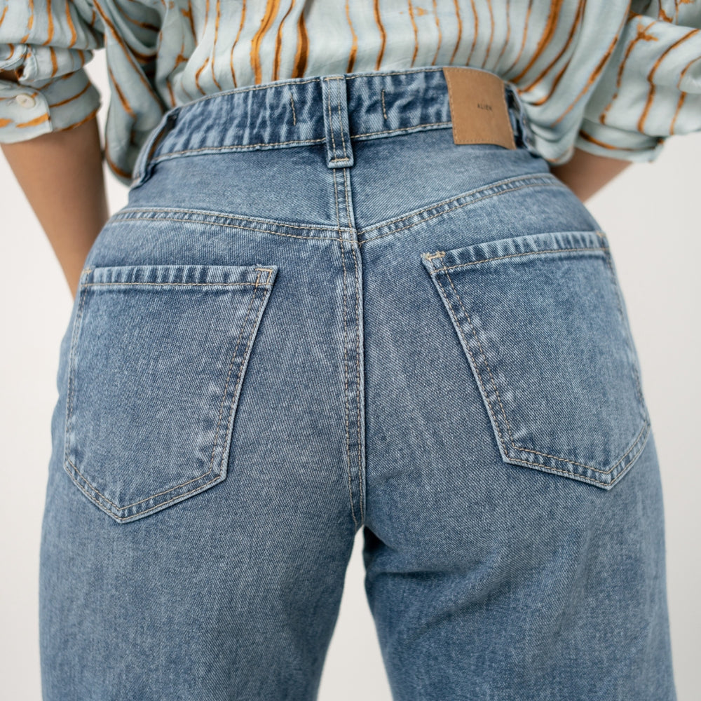 
                      
                        Women's Mid Rise Straight Jeans
                      
                    
