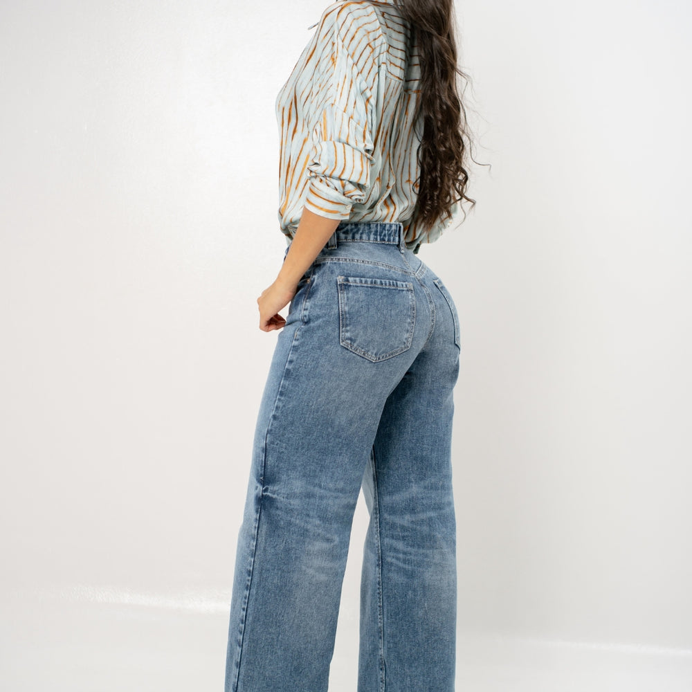 Women's Mid Rise Straight Jeans