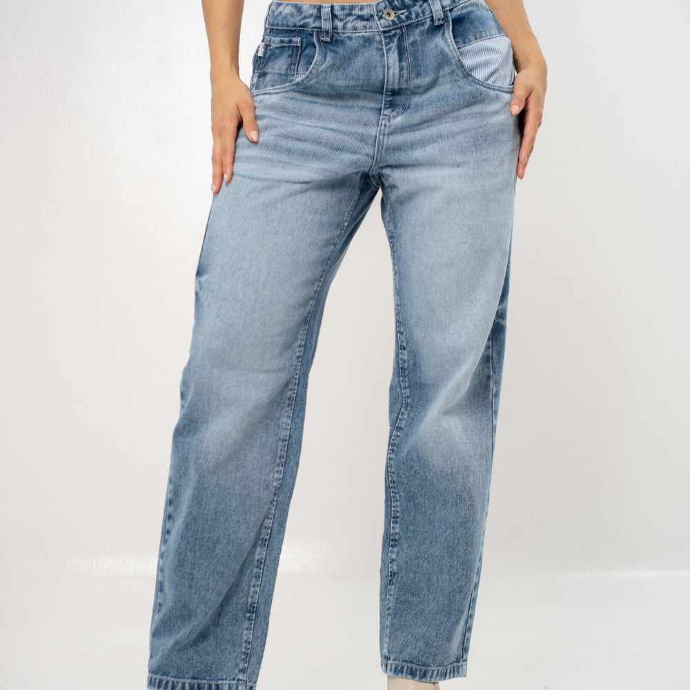 
                      
                         Women's Low Rise Straight Jeans
                      
                    