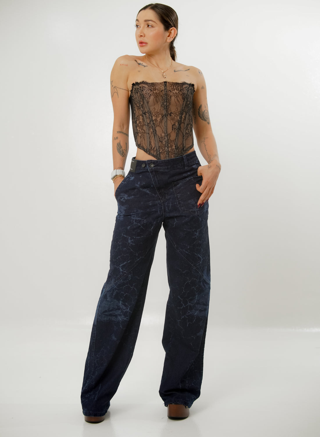 Women's Low Rise Straight Dark Blue Jeans with Lasser effect 