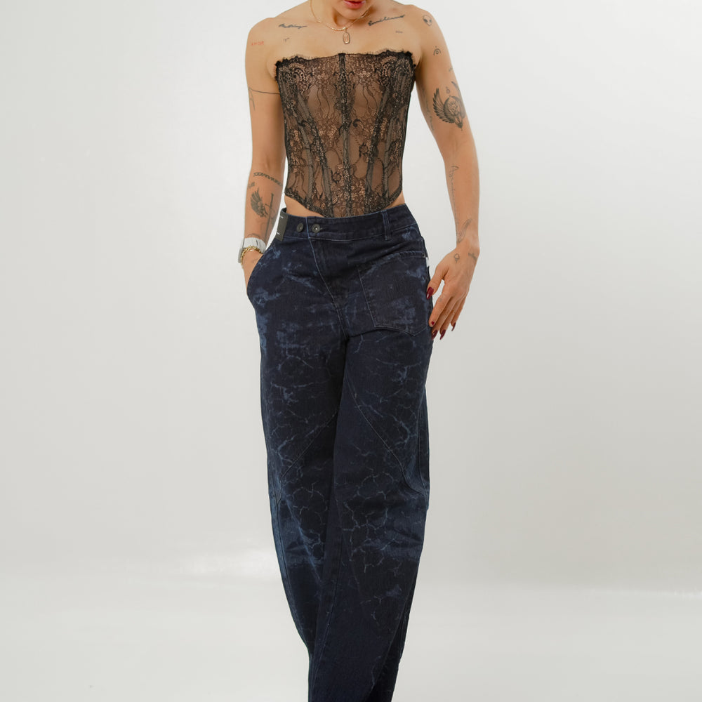 
                      
                        Women's Low Rise Straight Dark Blue Jeans with Lasser effect 
                      
                    
