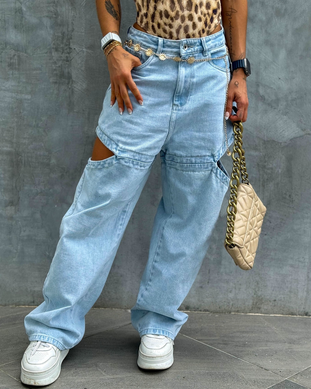 barrel light blue alien jeans